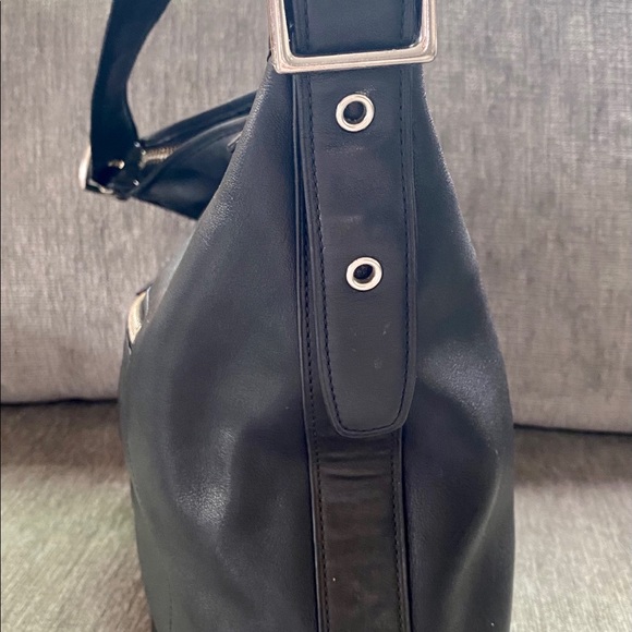 COACH Large Black Leather Shoulder Bag - Picture 3 of 7